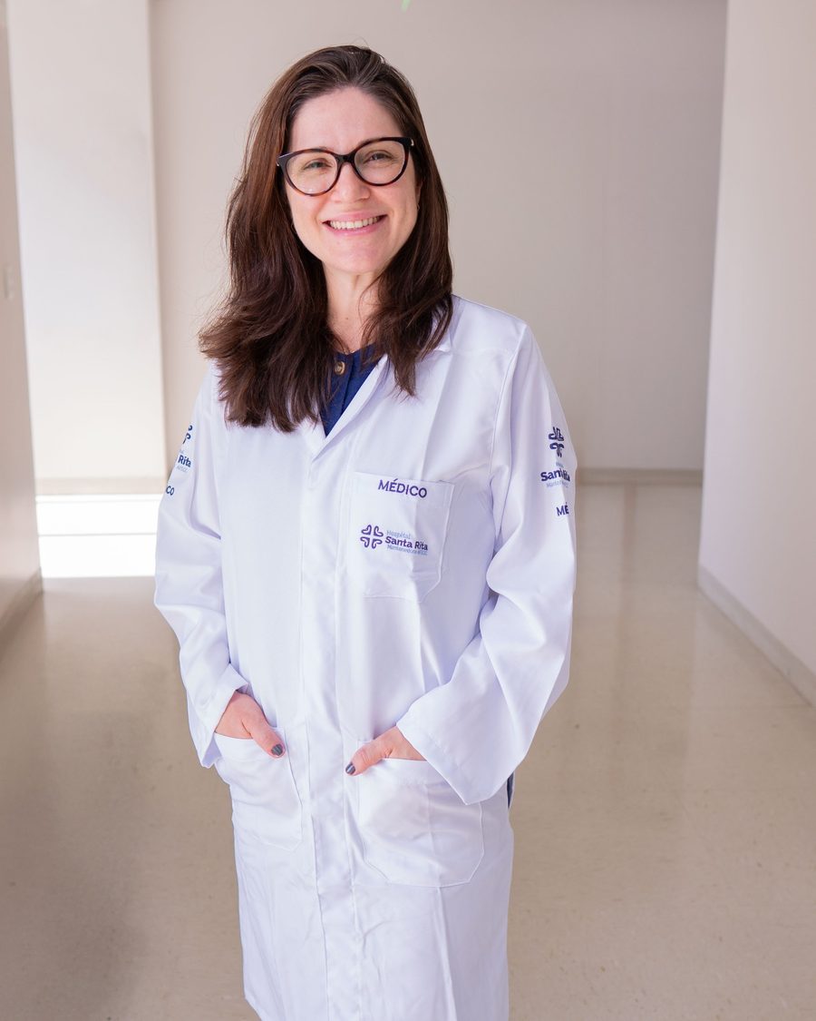 Dra. Virgínia Altoé Sessa, oncologista clínica em Vitória-ES
